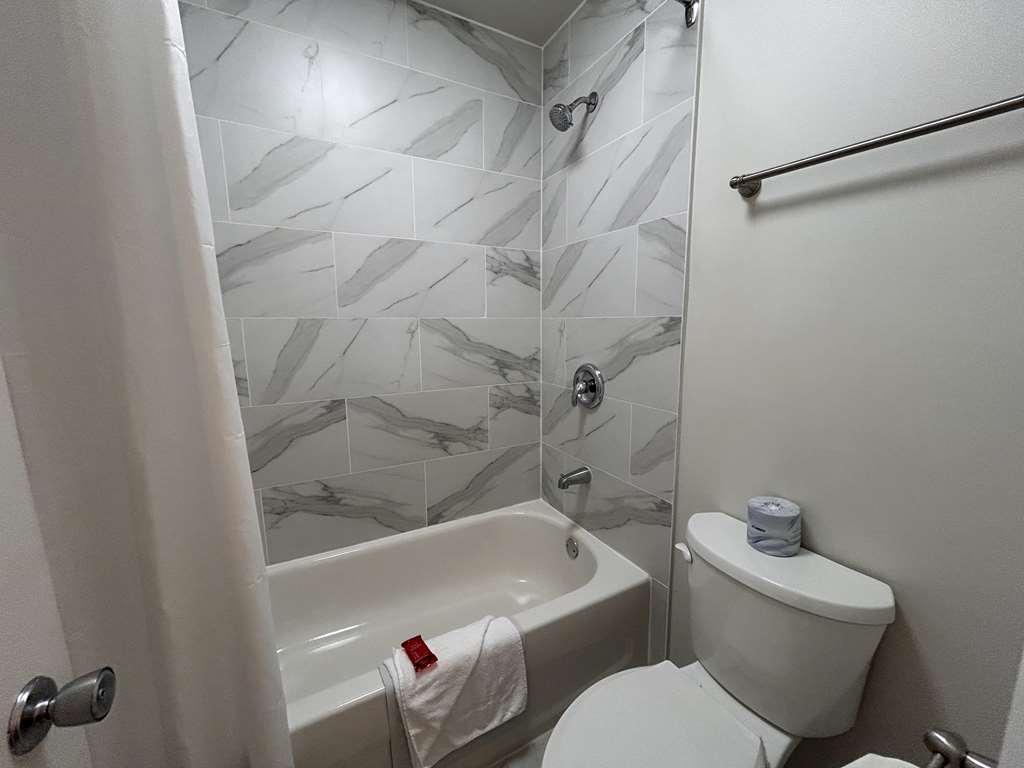 Surestay By Best Western Kapuskasing Oda fotoğraf
